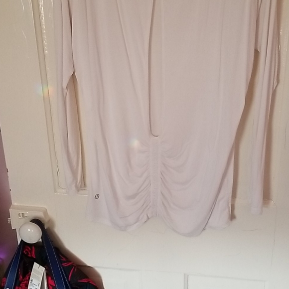 Lululemon top - Picture 5 of 7